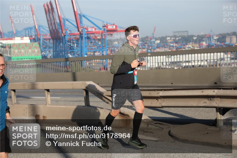 03.10.2025 - Köhlbrandbrückenlauf Yannick Fuchs http://msf.ph/oto/9178964 03.10.2025 08:51:19 Position 2  meine-sportfotos.de
