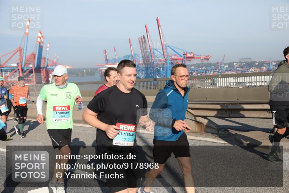 03.10.2025 - Köhlbrandbrückenlauf Yannick Fuchs http://msf.ph/oto/9178968 03.10.2025 08:51:19 Position 2 3265, 1310 meine-sportfotos.de
