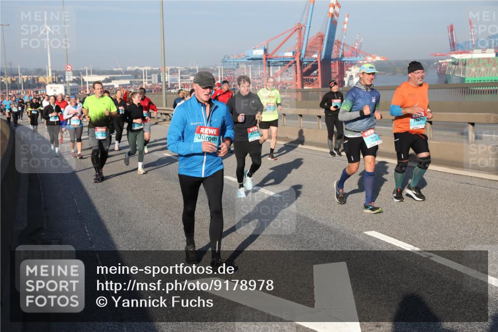 03.10.2025 - Köhlbrandbrückenlauf Yannick Fuchs http://msf.ph/oto/9178978 03.10.2025 08:51:21 Position 2 1593 meine-sportfotos.de