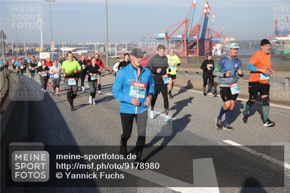 03.10.2025 - Köhlbrandbrückenlauf Yannick Fuchs http://msf.ph/oto/9178980 03.10.2025 08:51:21 Position 2 3558 meine-sportfotos.de