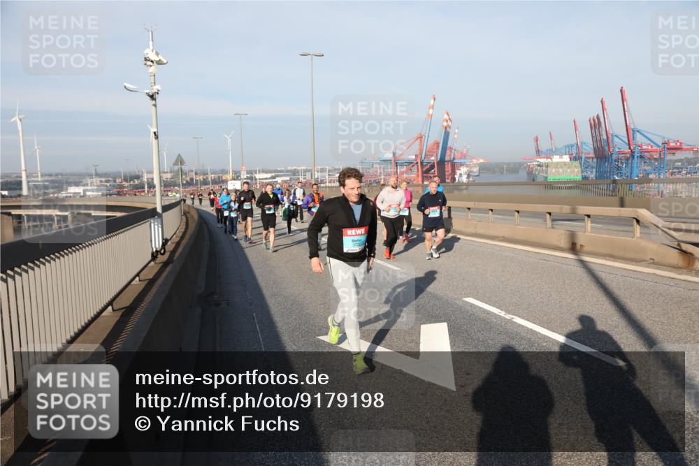 03.10.2025 - Köhlbrandbrückenlauf Yannick Fuchs http://msf.ph/oto/9179198 03.10.2025 08:51:47 Position 2 3732 meine-sportfotos.de