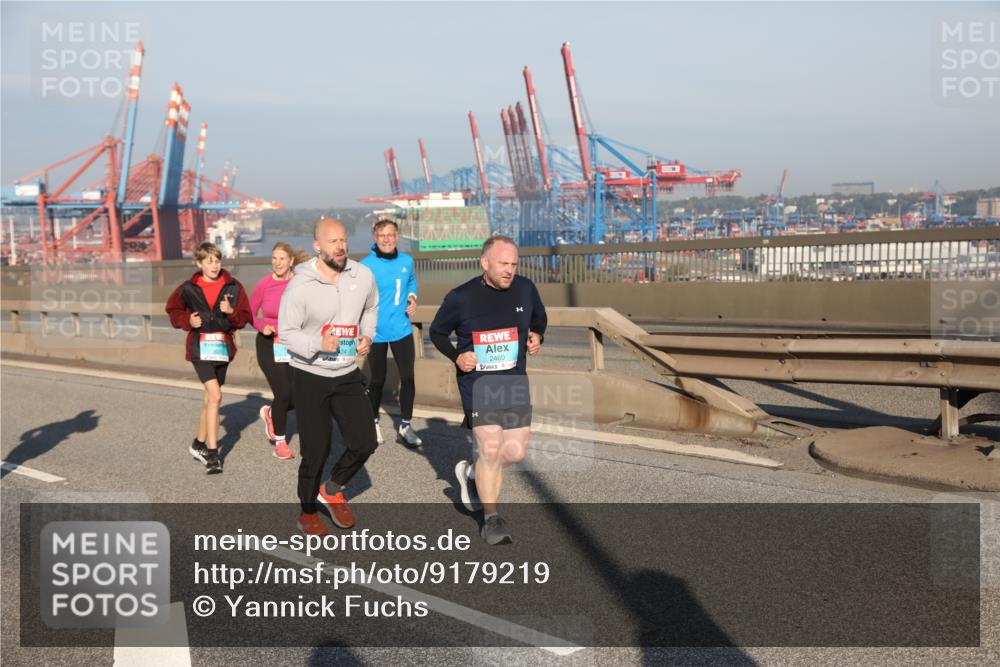 03.10.2025 - Köhlbrandbrückenlauf Yannick Fuchs http://msf.ph/oto/9179219 03.10.2025 08:51:49 Position 2 2460 meine-sportfotos.de