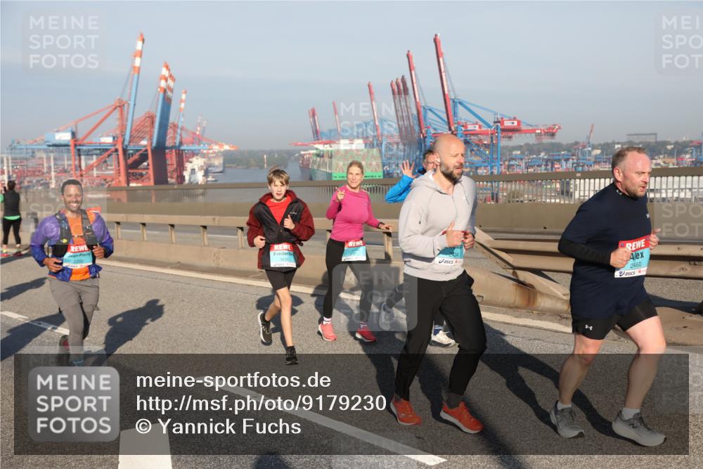 03.10.2025 - Köhlbrandbrückenlauf Yannick Fuchs http://msf.ph/oto/9179230 03.10.2025 08:51:49 Position 2 2200, 3635, 2460 meine-sportfotos.de