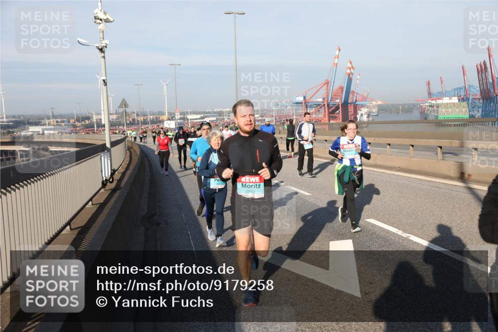 03.10.2025 - Köhlbrandbrückenlauf Yannick Fuchs http://msf.ph/oto/9179258 03.10.2025 08:51:52 Position 2 2810 meine-sportfotos.de