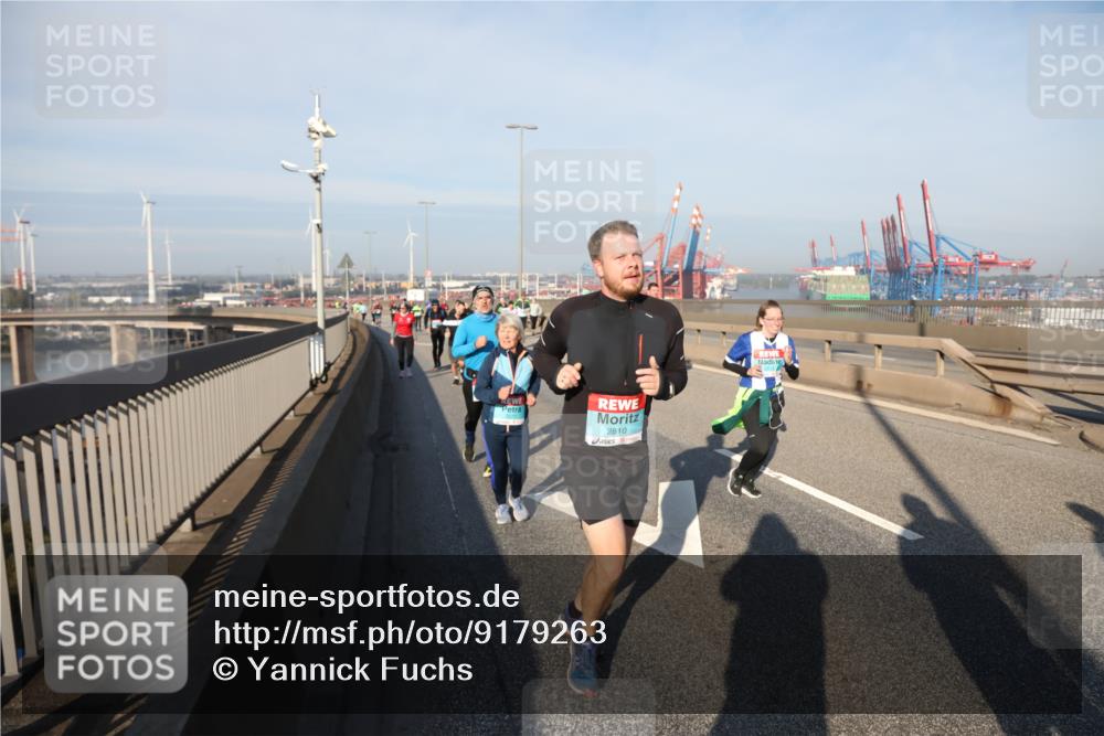 03.10.2025 - Köhlbrandbrückenlauf Yannick Fuchs http://msf.ph/oto/9179263 03.10.2025 08:51:53 Position 2 2810 meine-sportfotos.de