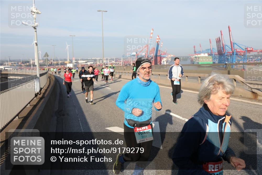 03.10.2025 - Köhlbrandbrückenlauf Yannick Fuchs http://msf.ph/oto/9179279 03.10.2025 08:51:54 Position 2 3114 meine-sportfotos.de