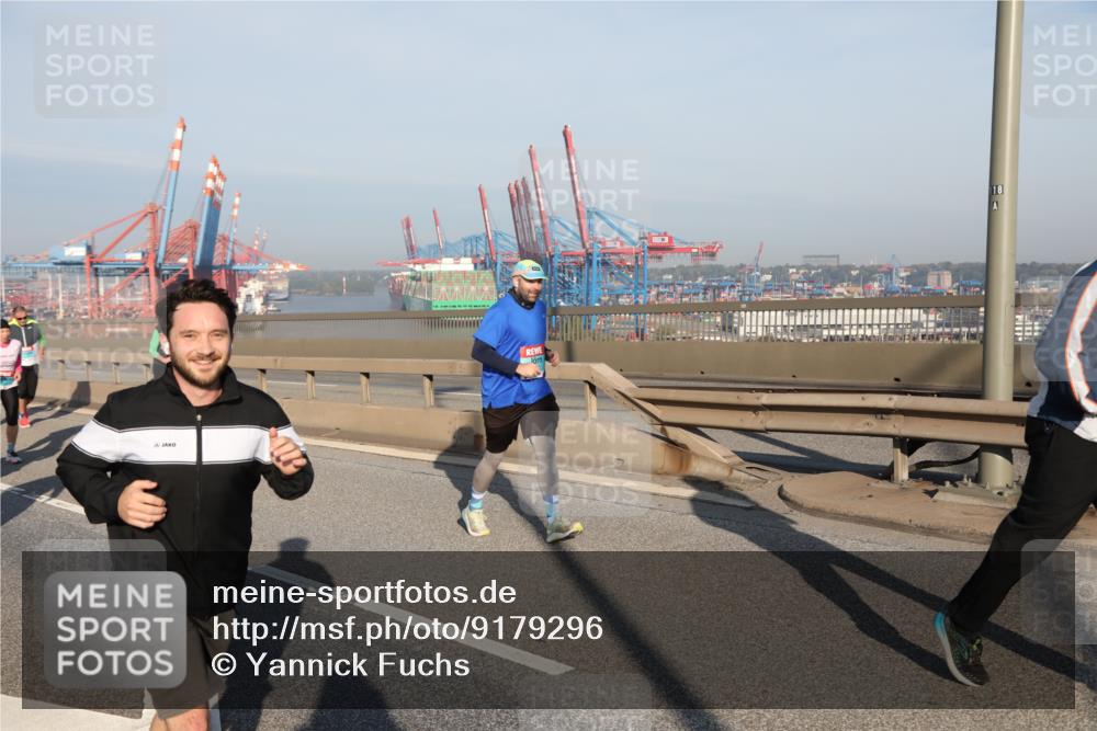 03.10.2025 - Köhlbrandbrückenlauf Yannick Fuchs http://msf.ph/oto/9179296 03.10.2025 08:51:57 Position 2 118 meine-sportfotos.de
