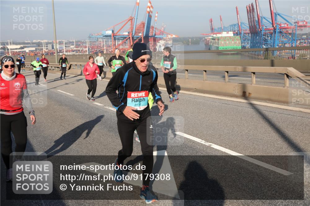 03.10.2025 - Köhlbrandbrückenlauf Yannick Fuchs http://msf.ph/oto/9179308 03.10.2025 08:51:59 Position 2 3116 meine-sportfotos.de