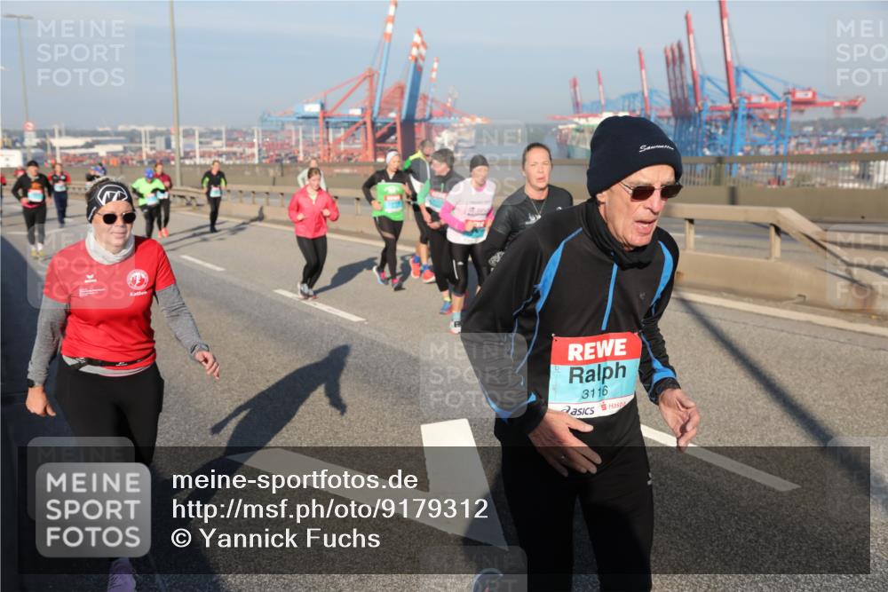 03.10.2025 - Köhlbrandbrückenlauf Yannick Fuchs http://msf.ph/oto/9179312 03.10.2025 08:52:00 Position 2 3116 meine-sportfotos.de