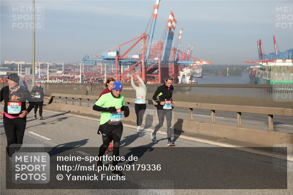03.10.2025 - Köhlbrandbrückenlauf Yannick Fuchs http://msf.ph/oto/9179336 03.10.2025 08:52:04 Position 2 1329, 2674 meine-sportfotos.de