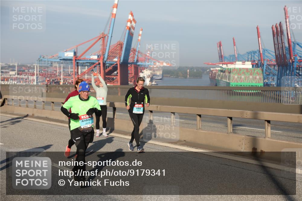 03.10.2025 - Köhlbrandbrückenlauf Yannick Fuchs http://msf.ph/oto/9179341 03.10.2025 08:52:05 Position 2 2674 meine-sportfotos.de