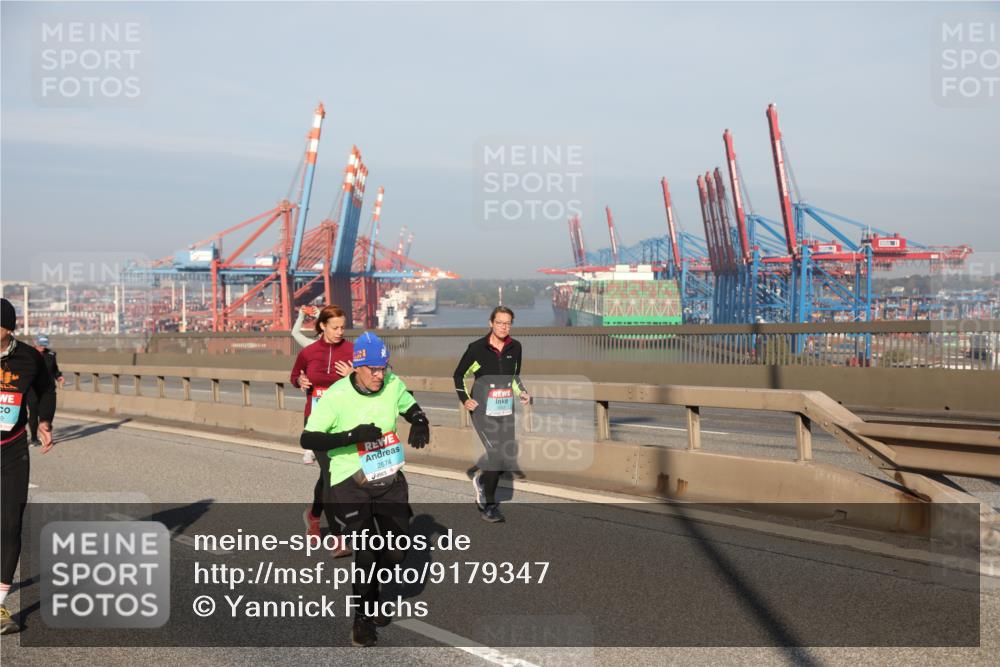 03.10.2025 - Köhlbrandbrückenlauf Yannick Fuchs http://msf.ph/oto/9179347 03.10.2025 08:52:06 Position 2 2674, 1463 meine-sportfotos.de