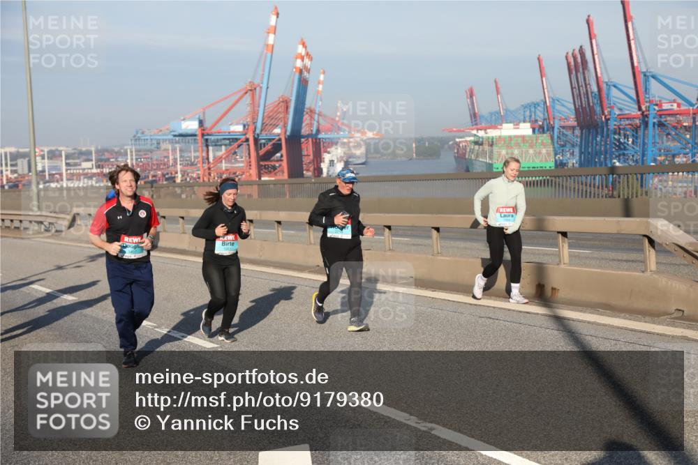 03.10.2025 - Köhlbrandbrückenlauf Yannick Fuchs http://msf.ph/oto/9179380 03.10.2025 08:52:09 Position 2  meine-sportfotos.de