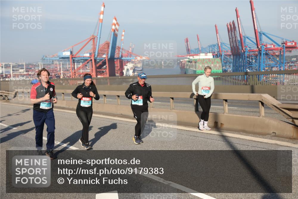 03.10.2025 - Köhlbrandbrückenlauf Yannick Fuchs http://msf.ph/oto/9179383 03.10.2025 08:52:10 Position 2  meine-sportfotos.de