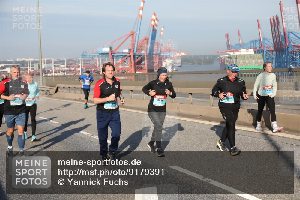 03.10.2025 - Köhlbrandbrückenlauf Yannick Fuchs http://msf.ph/oto/9179391 03.10.2025 08:52:10 Position 2 1051, 3407, 2018 meine-sportfotos.de