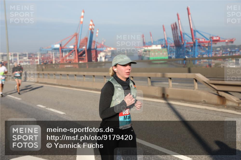 03.10.2025 - Köhlbrandbrückenlauf Yannick Fuchs http://msf.ph/oto/9179420 03.10.2025 08:52:15 Position 2 206 meine-sportfotos.de