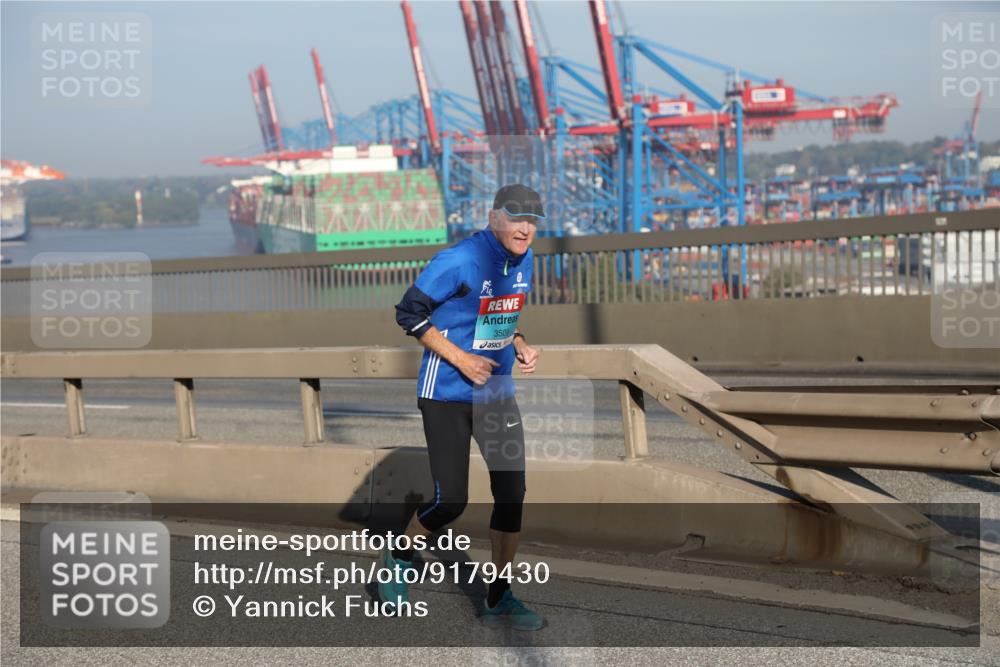 03.10.2025 - Köhlbrandbrückenlauf Yannick Fuchs http://msf.ph/oto/9179430 03.10.2025 08:52:17 Position 2 3509 meine-sportfotos.de