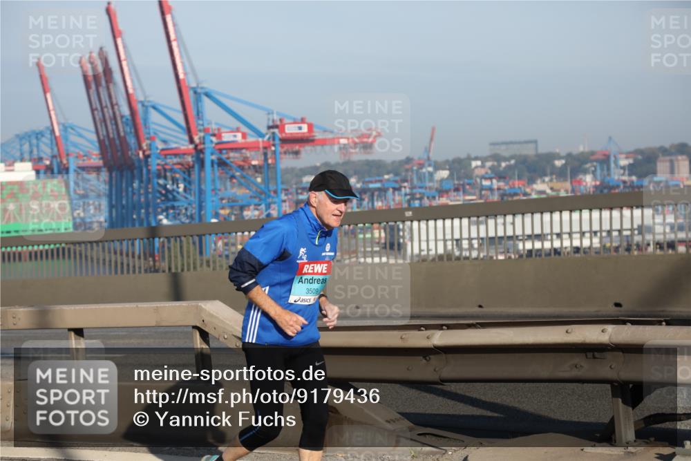 03.10.2025 - Köhlbrandbrückenlauf Yannick Fuchs http://msf.ph/oto/9179436 03.10.2025 08:52:17 Position 2 3509 meine-sportfotos.de