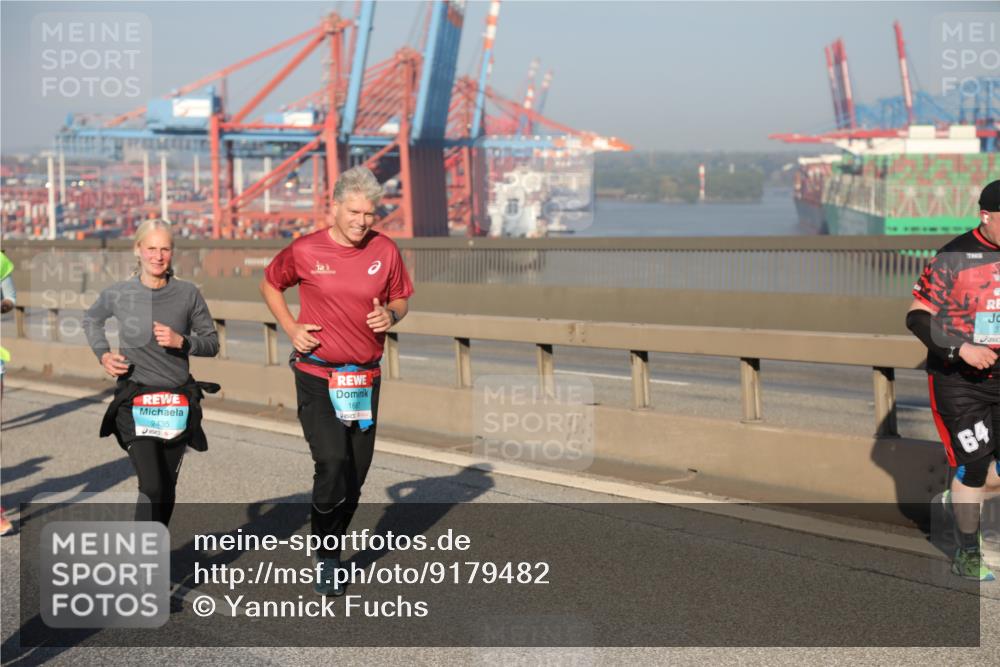 03.10.2025 - Köhlbrandbrückenlauf Yannick Fuchs http://msf.ph/oto/9179482 03.10.2025 08:52:24 Position 2 2435, 64 meine-sportfotos.de