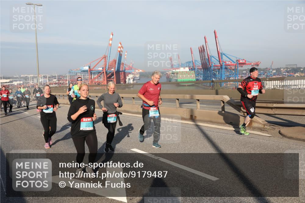 03.10.2025 - Köhlbrandbrückenlauf Yannick Fuchs http://msf.ph/oto/9179487 03.10.2025 08:52:25 Position 2 3759, 2435 meine-sportfotos.de