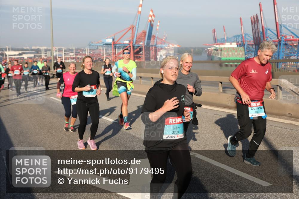 03.10.2025 - Köhlbrandbrückenlauf Yannick Fuchs http://msf.ph/oto/9179495 03.10.2025 08:52:26 Position 2 1687, 3759 meine-sportfotos.de