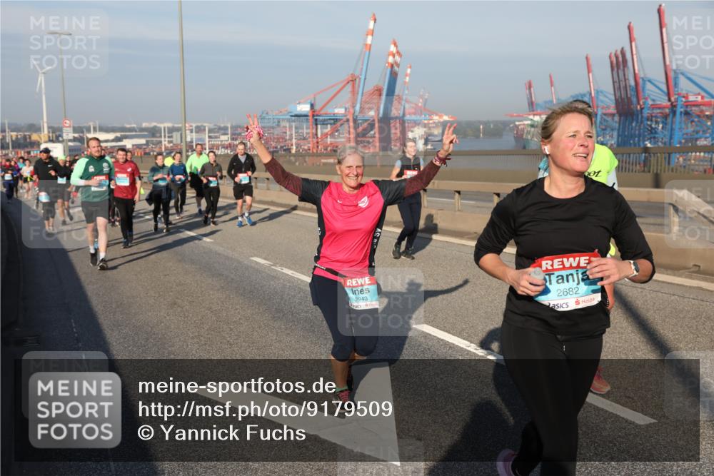 03.10.2025 - Köhlbrandbrückenlauf Yannick Fuchs http://msf.ph/oto/9179509 03.10.2025 08:52:28 Position 2 2943, 2682 meine-sportfotos.de
