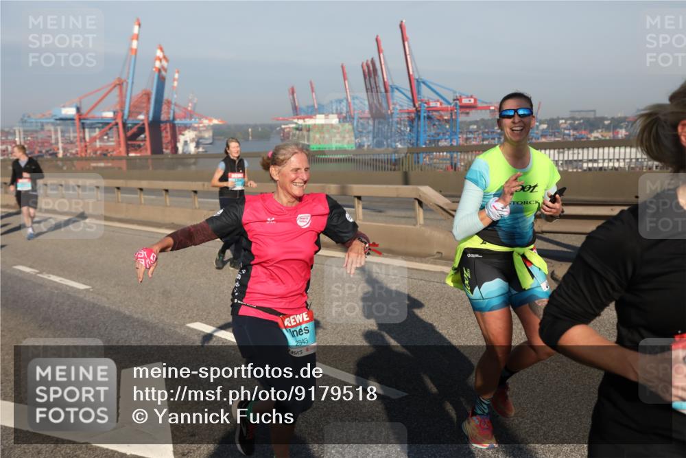 03.10.2025 - Köhlbrandbrückenlauf Yannick Fuchs http://msf.ph/oto/9179518 03.10.2025 08:52:29 Position 2 2943 meine-sportfotos.de