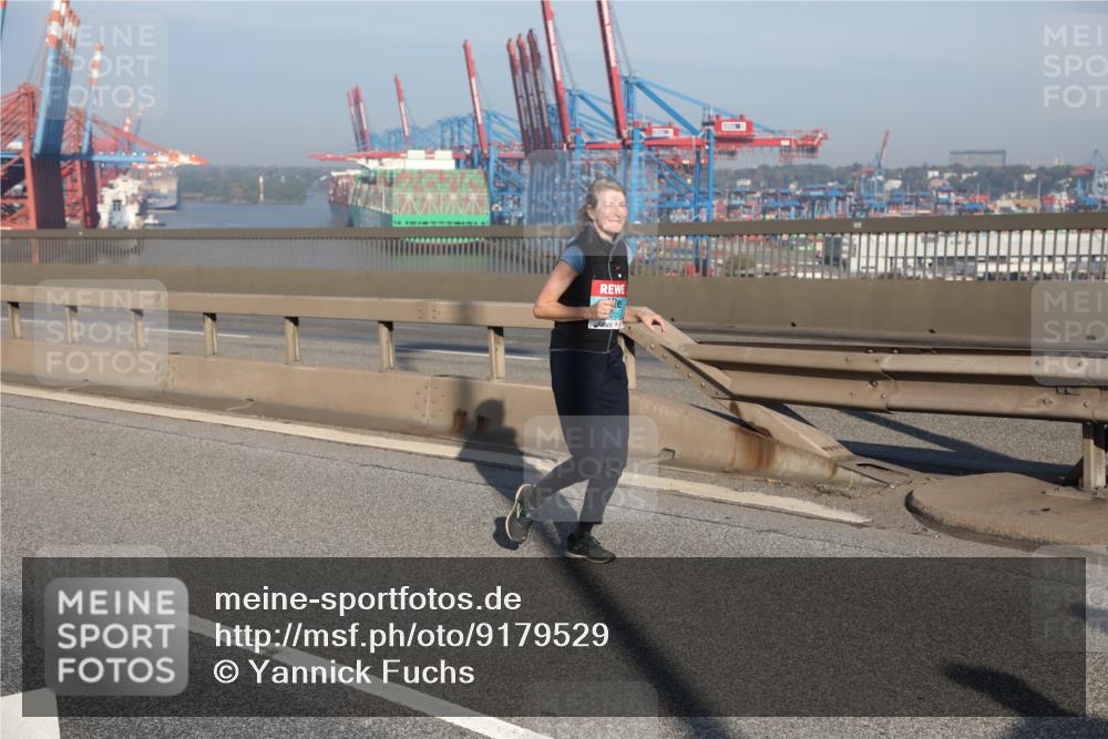03.10.2025 - Köhlbrandbrückenlauf Yannick Fuchs http://msf.ph/oto/9179529 03.10.2025 08:52:30 Position 2  meine-sportfotos.de