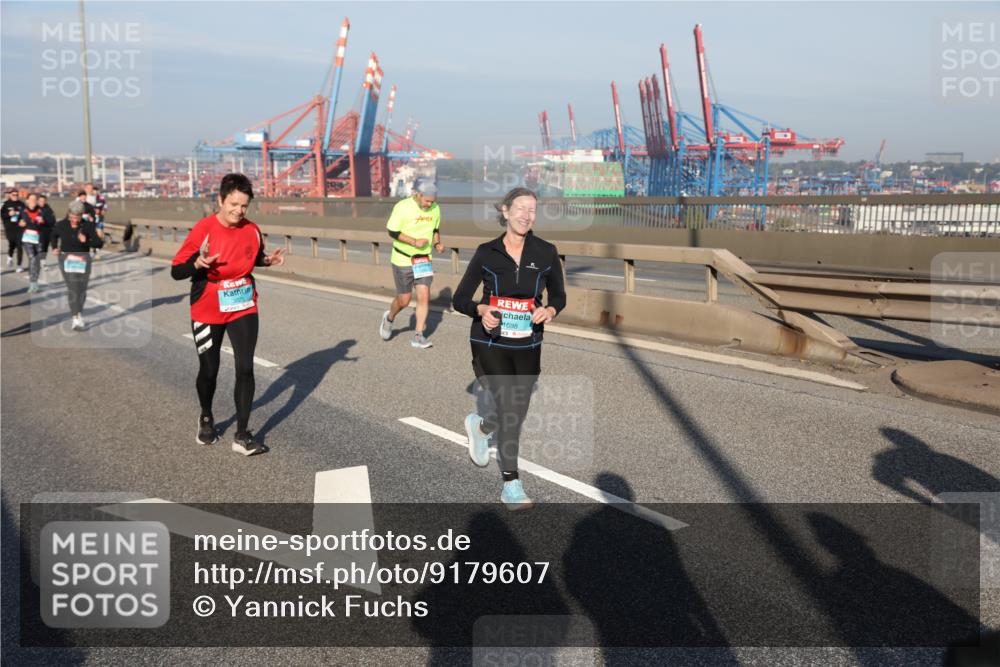 03.10.2025 - Köhlbrandbrückenlauf Yannick Fuchs http://msf.ph/oto/9179607 03.10.2025 08:52:38 Position 2 1698 meine-sportfotos.de