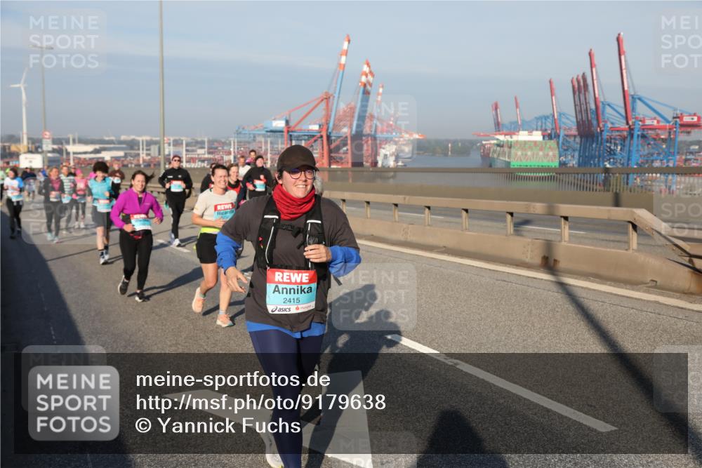 03.10.2025 - Köhlbrandbrückenlauf Yannick Fuchs http://msf.ph/oto/9179638 03.10.2025 08:52:41 Position 2 2415 meine-sportfotos.de