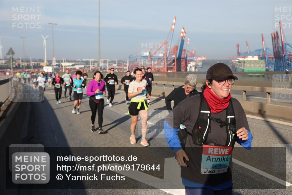 03.10.2025 - Köhlbrandbrückenlauf Yannick Fuchs http://msf.ph/oto/9179644 03.10.2025 08:52:42 Position 2 2415 meine-sportfotos.de