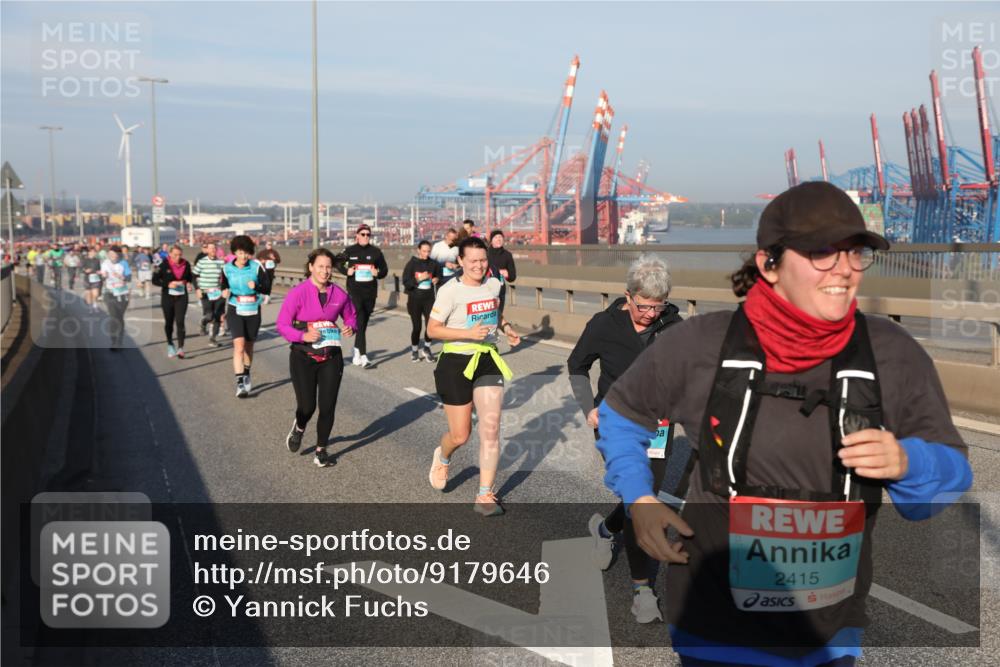 03.10.2025 - Köhlbrandbrückenlauf Yannick Fuchs http://msf.ph/oto/9179646 03.10.2025 08:52:42 Position 2 2415 meine-sportfotos.de