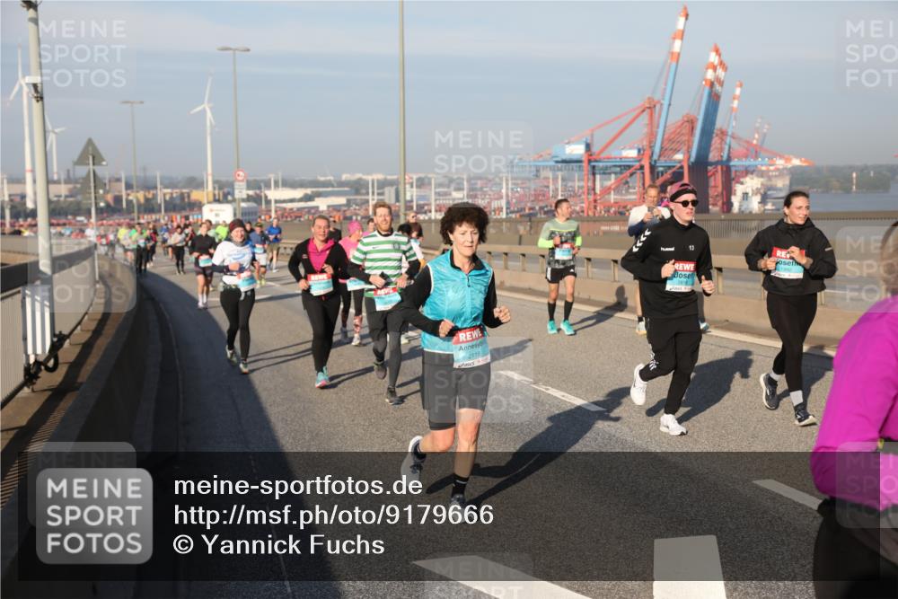 03.10.2025 - Köhlbrandbrückenlauf Yannick Fuchs http://msf.ph/oto/9179666 03.10.2025 08:52:45 Position 2 2119, 13, 2616 meine-sportfotos.de