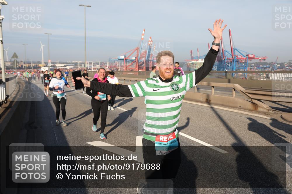 03.10.2025 - Köhlbrandbrückenlauf Yannick Fuchs http://msf.ph/oto/9179688 03.10.2025 08:52:48 Position 2 3617 meine-sportfotos.de