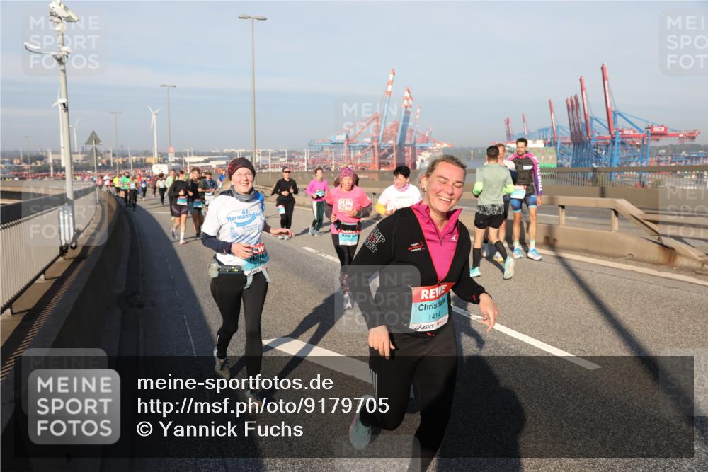 03.10.2025 - Köhlbrandbrückenlauf Yannick Fuchs http://msf.ph/oto/9179705 03.10.2025 08:52:49 Position 2 1414 meine-sportfotos.de