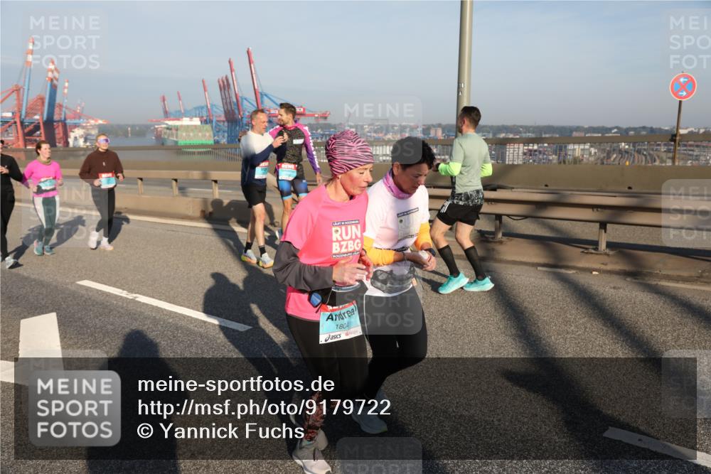 03.10.2025 - Köhlbrandbrückenlauf Yannick Fuchs http://msf.ph/oto/9179722 03.10.2025 08:52:51 Position 2 1804 meine-sportfotos.de