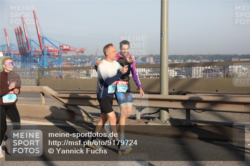 03.10.2025 - Köhlbrandbrückenlauf Yannick Fuchs http://msf.ph/oto/9179724 03.10.2025 08:52:52 Position 2 3770, 2969, 118 meine-sportfotos.de