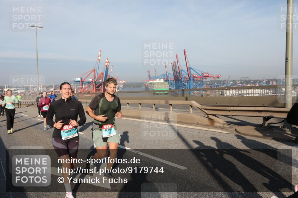 03.10.2025 - Köhlbrandbrückenlauf Yannick Fuchs http://msf.ph/oto/9179744 03.10.2025 08:52:54 Position 2 2314, 18 meine-sportfotos.de