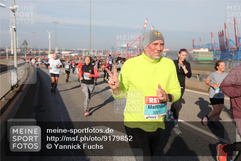 03.10.2025 - Köhlbrandbrückenlauf Yannick Fuchs http://msf.ph/oto/9179852 03.10.2025 08:53:09 Position 2 3221 meine-sportfotos.de