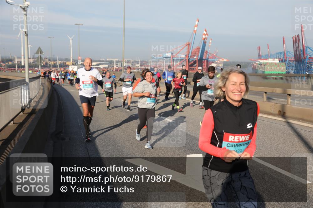 03.10.2025 - Köhlbrandbrückenlauf Yannick Fuchs http://msf.ph/oto/9179867 03.10.2025 08:53:11 Position 2 422 meine-sportfotos.de