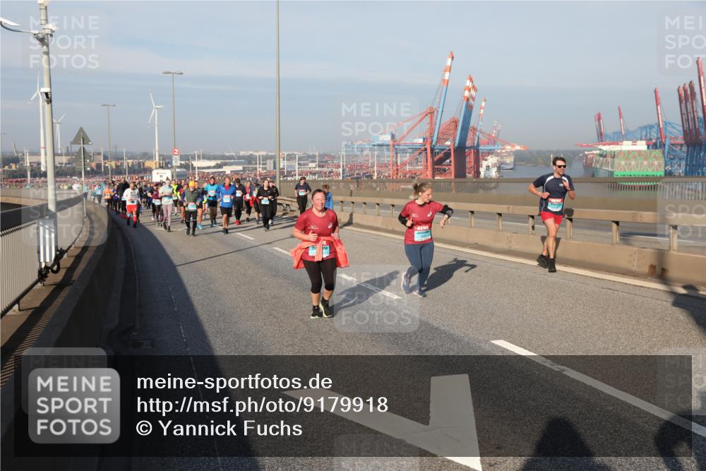 03.10.2025 - Köhlbrandbrückenlauf Yannick Fuchs http://msf.ph/oto/9179918 03.10.2025 08:53:16 Position 2  meine-sportfotos.de