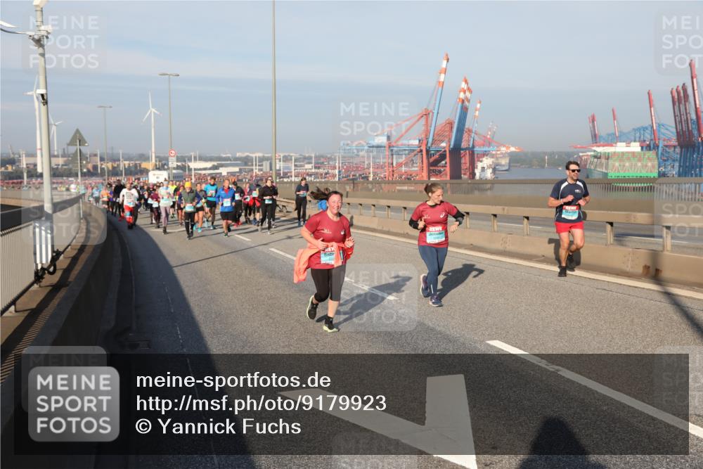 03.10.2025 - Köhlbrandbrückenlauf Yannick Fuchs http://msf.ph/oto/9179923 03.10.2025 08:53:17 Position 2  meine-sportfotos.de