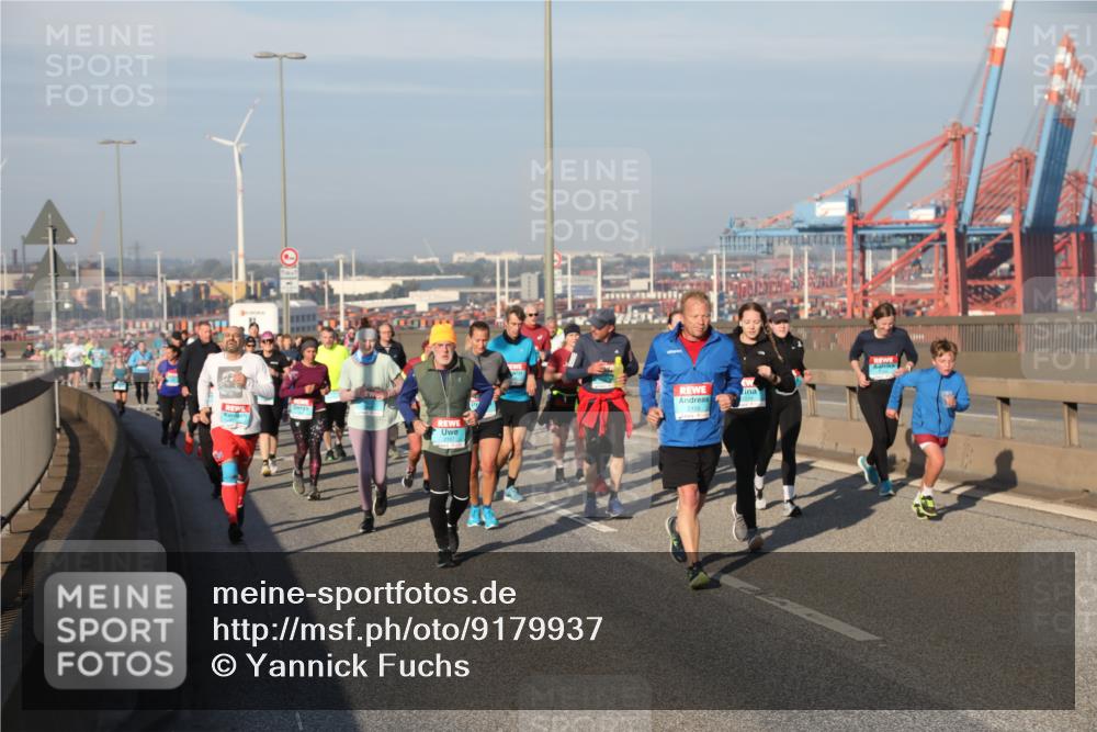 03.10.2025 - Köhlbrandbrückenlauf Yannick Fuchs http://msf.ph/oto/9179937 03.10.2025 08:53:21 Position 2  meine-sportfotos.de