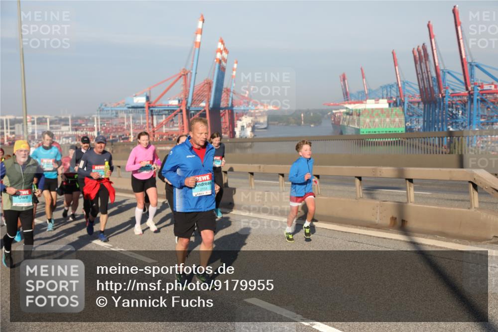 03.10.2025 - Köhlbrandbrückenlauf Yannick Fuchs http://msf.ph/oto/9179955 03.10.2025 08:53:23 Position 2 2158 meine-sportfotos.de