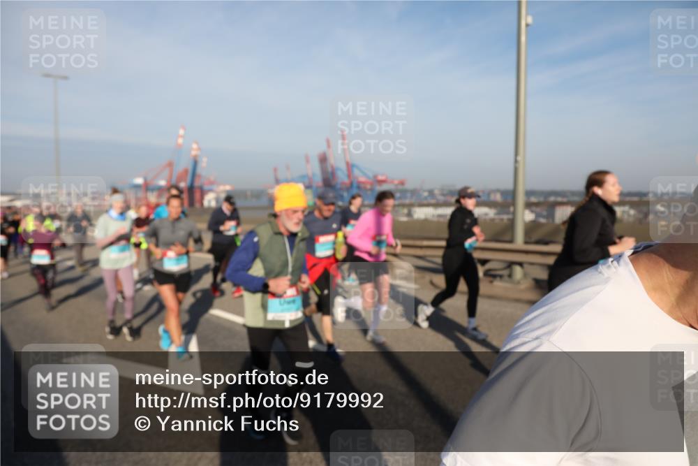 03.10.2025 - Köhlbrandbrückenlauf Yannick Fuchs http://msf.ph/oto/9179992 03.10.2025 08:53:26 Position 2  meine-sportfotos.de