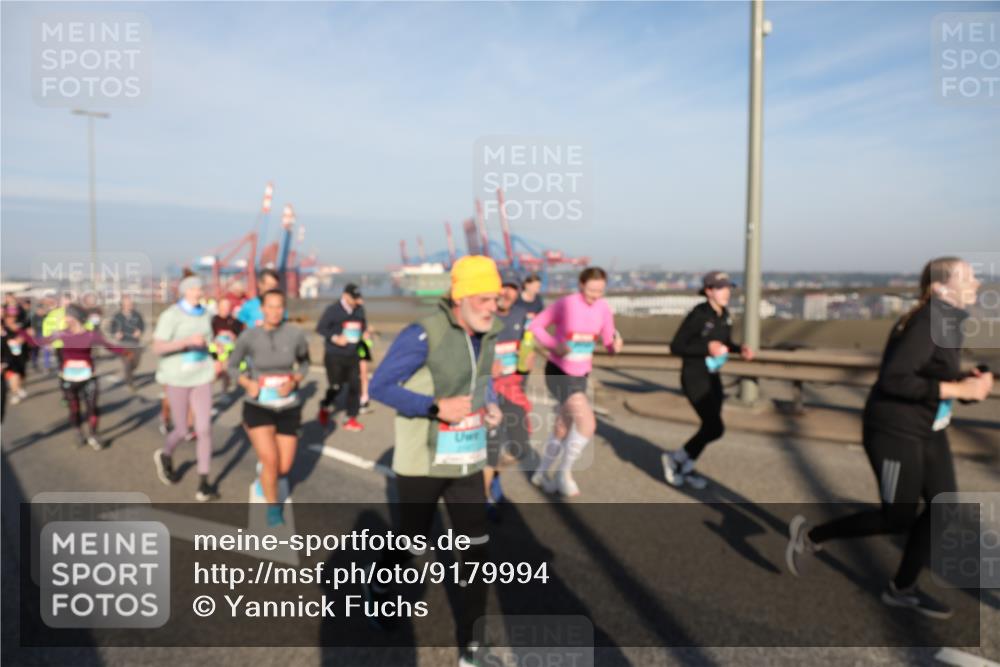 03.10.2025 - Köhlbrandbrückenlauf Yannick Fuchs http://msf.ph/oto/9179994 03.10.2025 08:53:26 Position 2  meine-sportfotos.de