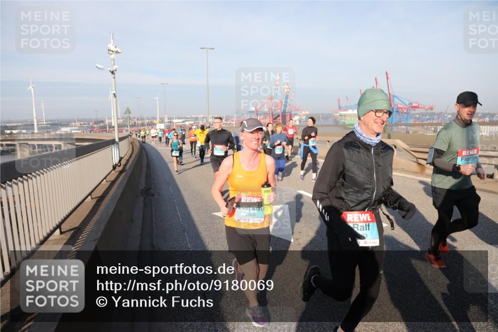 03.10.2025 - Köhlbrandbrückenlauf Yannick Fuchs http://msf.ph/oto/9180069 03.10.2025 08:53:35 Position 2 2065, 23 meine-sportfotos.de