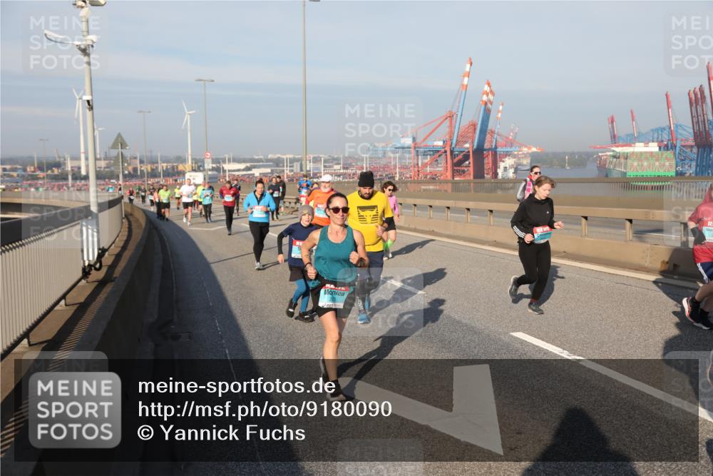 03.10.2025 - Köhlbrandbrückenlauf Yannick Fuchs http://msf.ph/oto/9180090 03.10.2025 08:53:38 Position 2  meine-sportfotos.de
