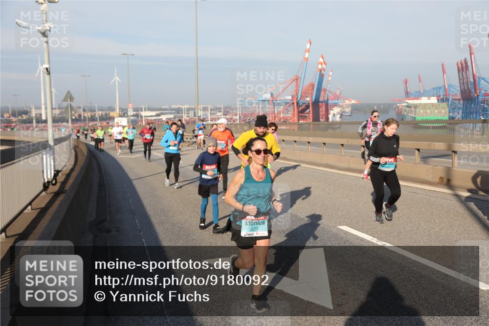 03.10.2025 - Köhlbrandbrückenlauf Yannick Fuchs http://msf.ph/oto/9180092 03.10.2025 08:53:38 Position 2 2075 meine-sportfotos.de