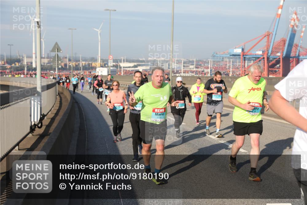 03.10.2025 - Köhlbrandbrückenlauf Yannick Fuchs http://msf.ph/oto/9180190 03.10.2025 08:53:51 Position 2 1734 meine-sportfotos.de